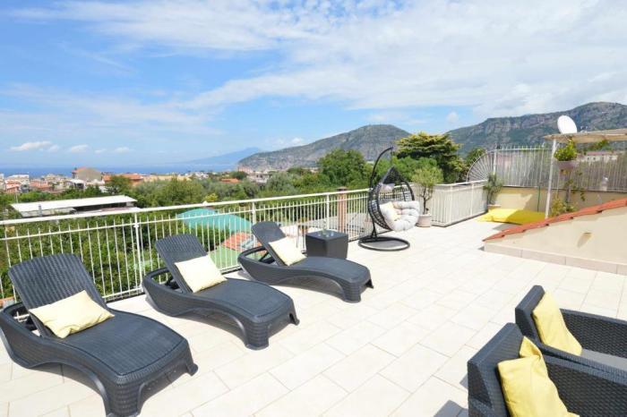 La Terrazza Family Holidays - Sorrento Coast Сант'Анджелло Номер фото